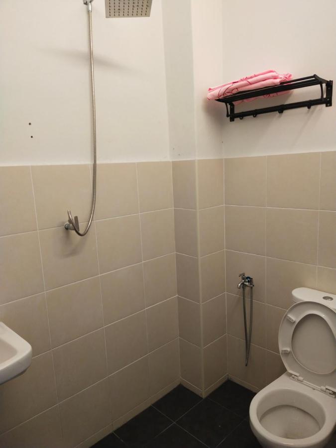 Axaida Homestay Parit Jawa Bakar Parit Exterior photo